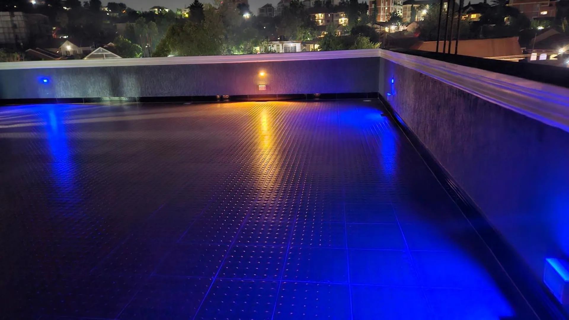 C&C Studio Apartments كامبالا