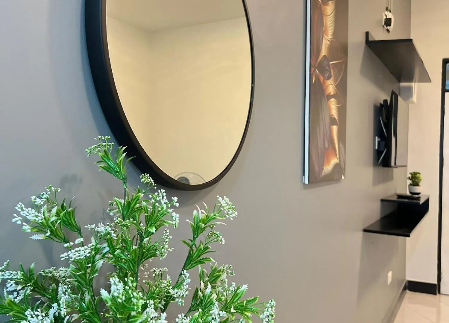 C&C Studio Apartments كامبالا